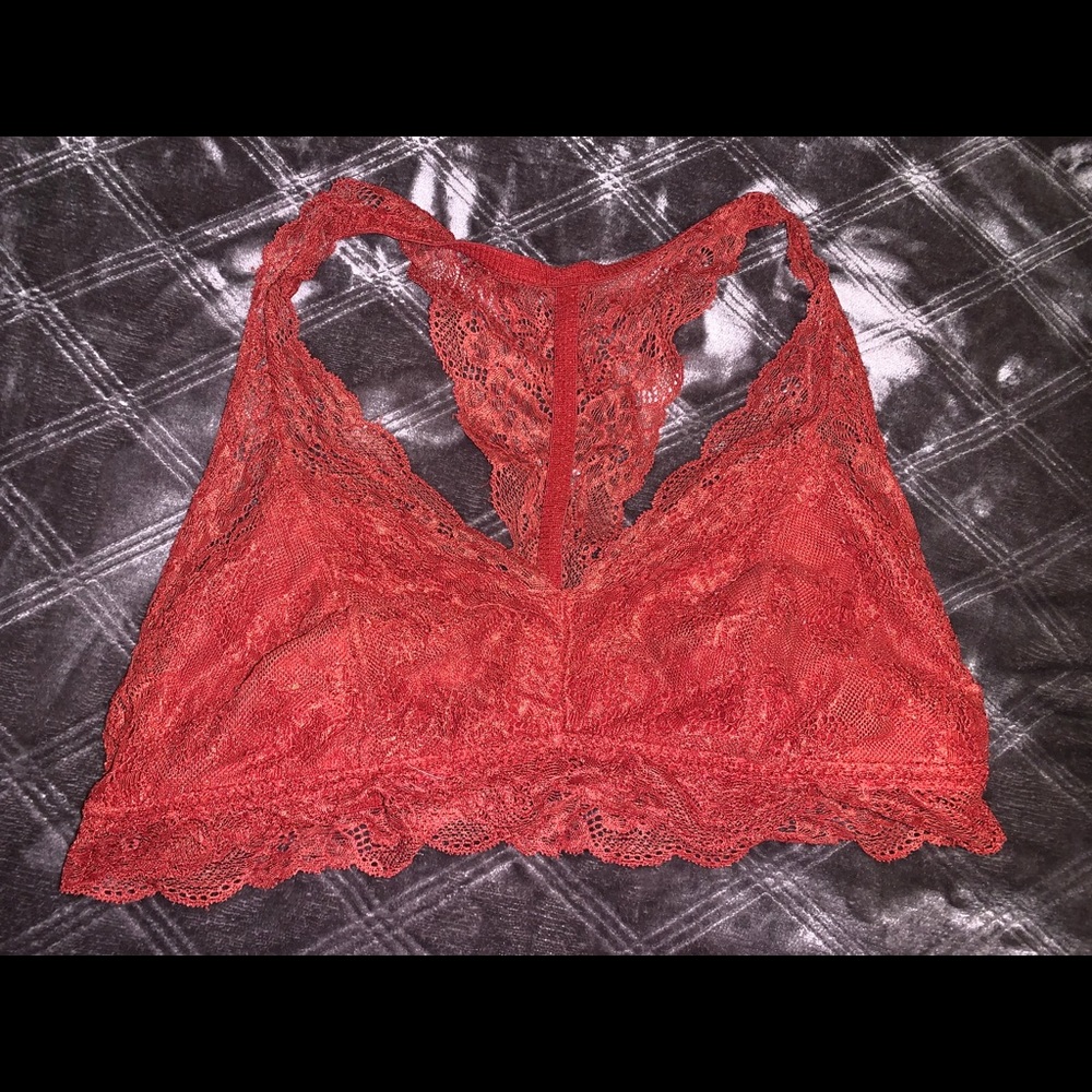 Bralette & shorts bundle - Picture 3 of 7